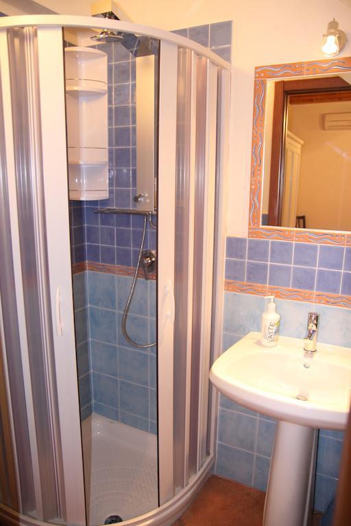 La Finestra Sotto La Rocca Apartment Cefalù Cameră foto